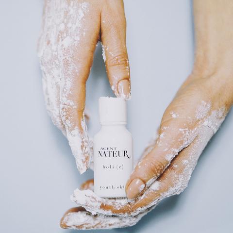 Agent Nateur  Holi (C) Youth Skin Refining Face Vitamines - Basics and Organics